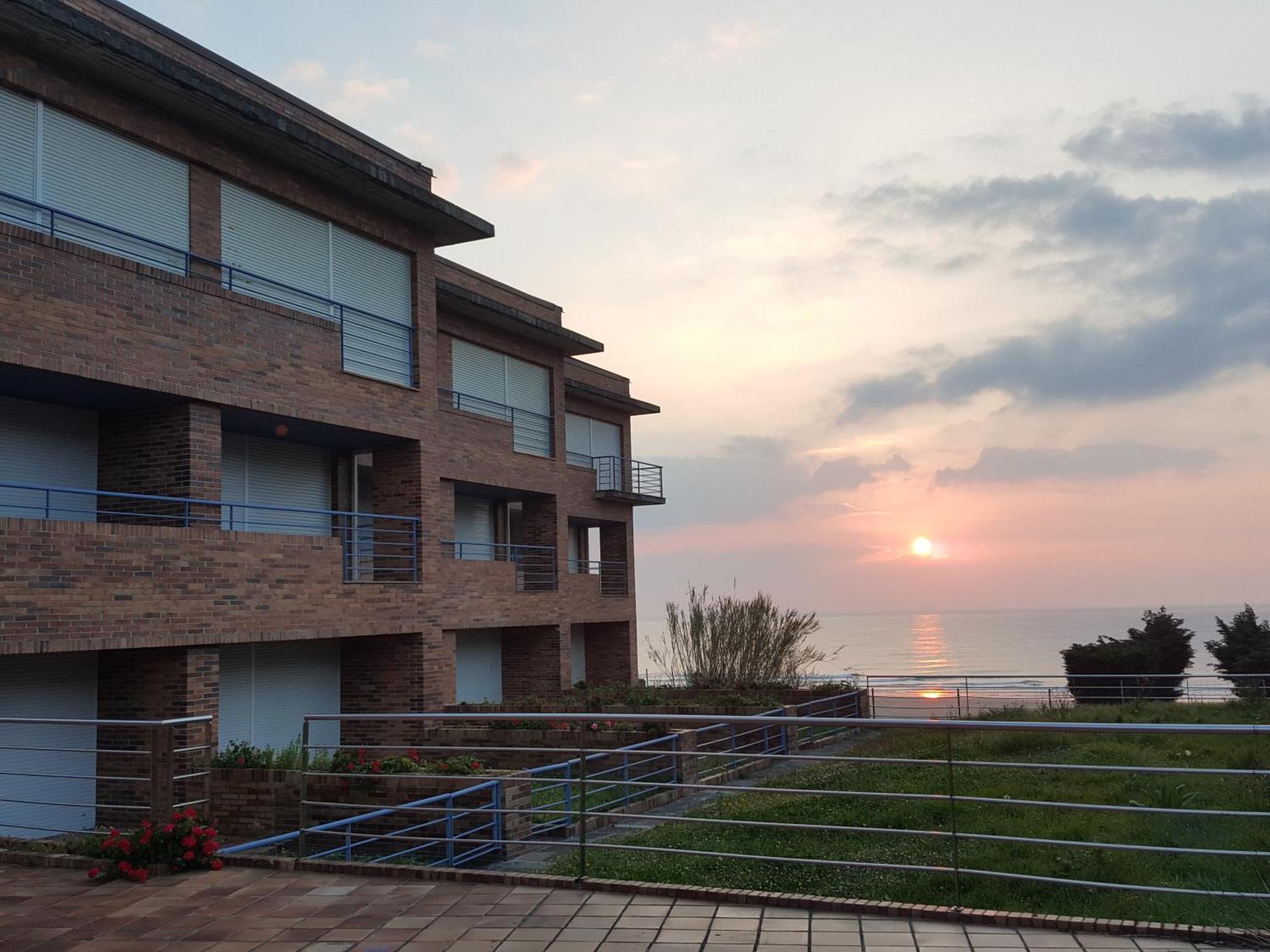 Apartamentos Zenit Mar Noja Exterior foto