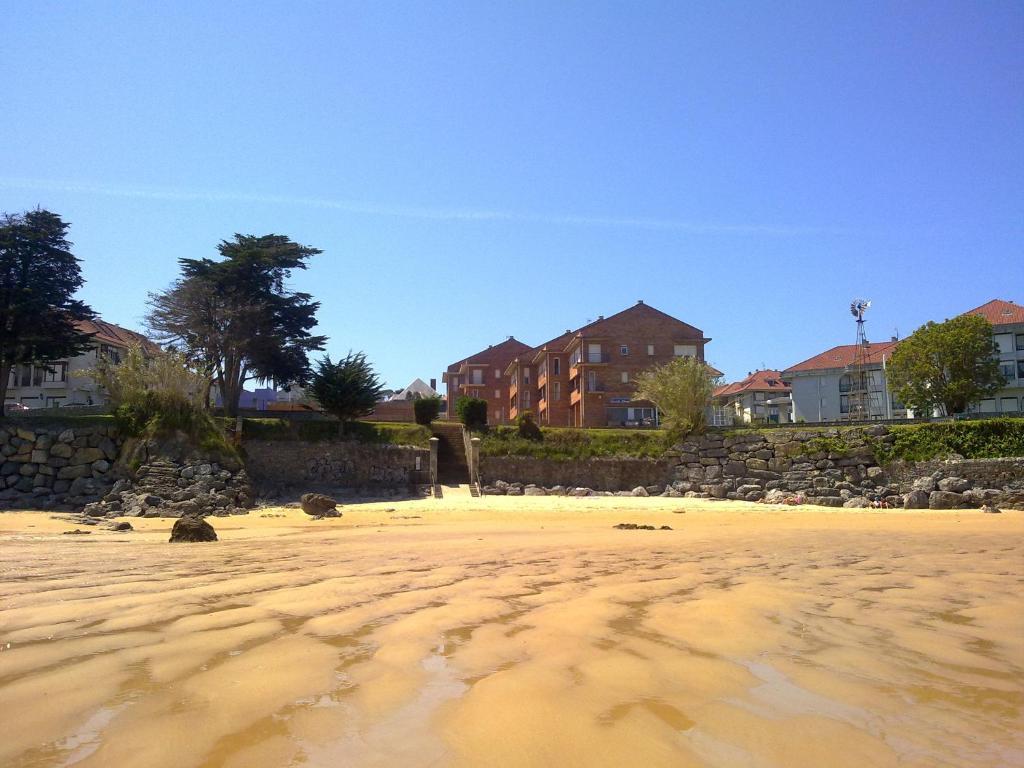 Apartamentos Zenit Mar Noja Quarto foto